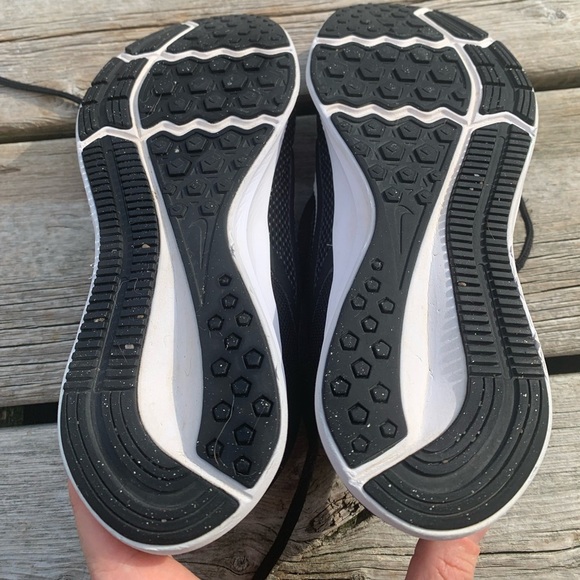 Nike Downshifter 9 Running Shoes Black White Youth Size 4Y - Picture 10 of 11